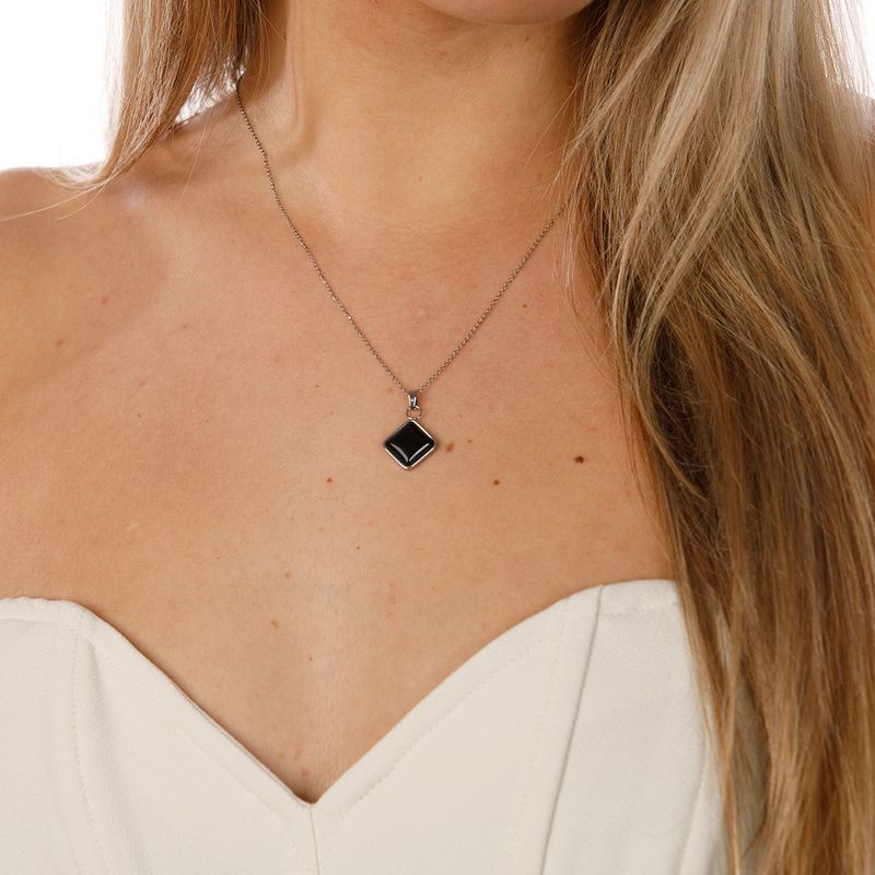 Silberne Gliederkette mit Onyx-Anhänger - Einzigartiges Design