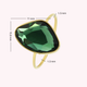 Gouden aanschuifring - groen glassteen - origineel design