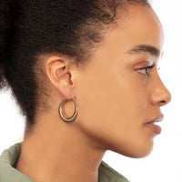 33 mm brede gouden oorring met unieke afwerking 33x7mm - My Bendel