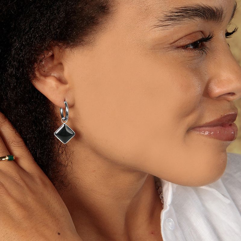 Silver Round Earring with Onyx Diamond Pendant