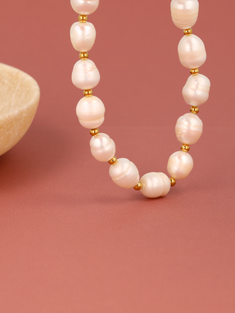Pearl necklace