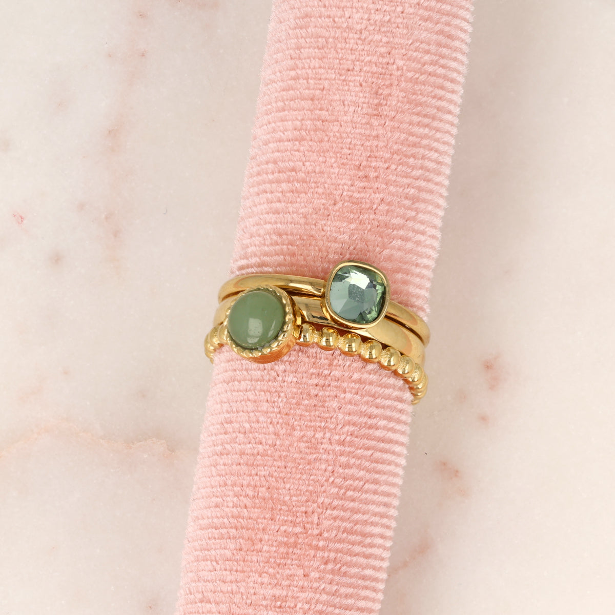 Gold ring set with Aventurine