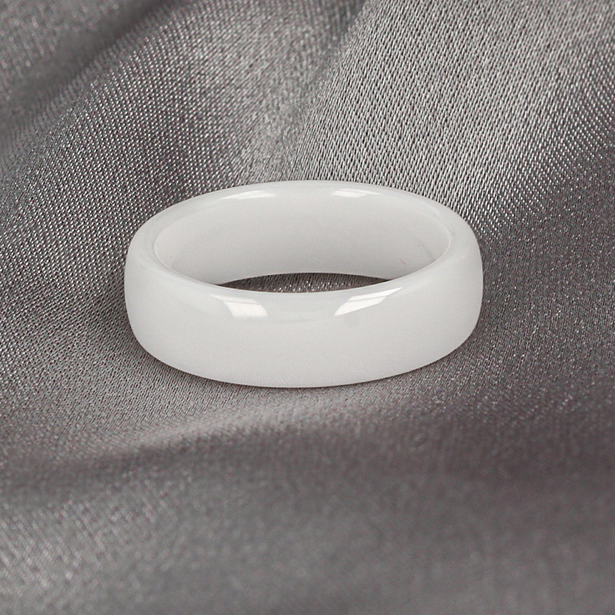 Ceramic Ring • 6 mm • White