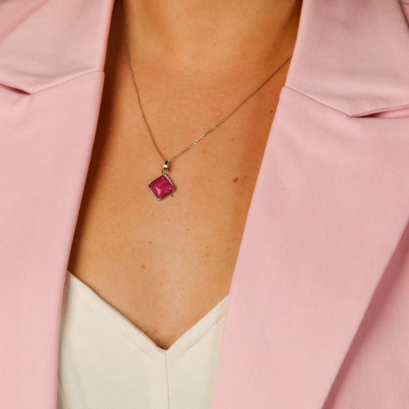 Silberne Kette mit Anhänger aus Rosenstreifen-Achat