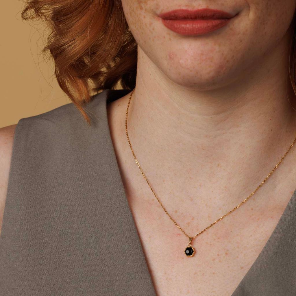 Gold chain with Onyx hexagon pendant gemstone