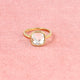Goldener Ring - Weißer facettierter Kristallglasstein