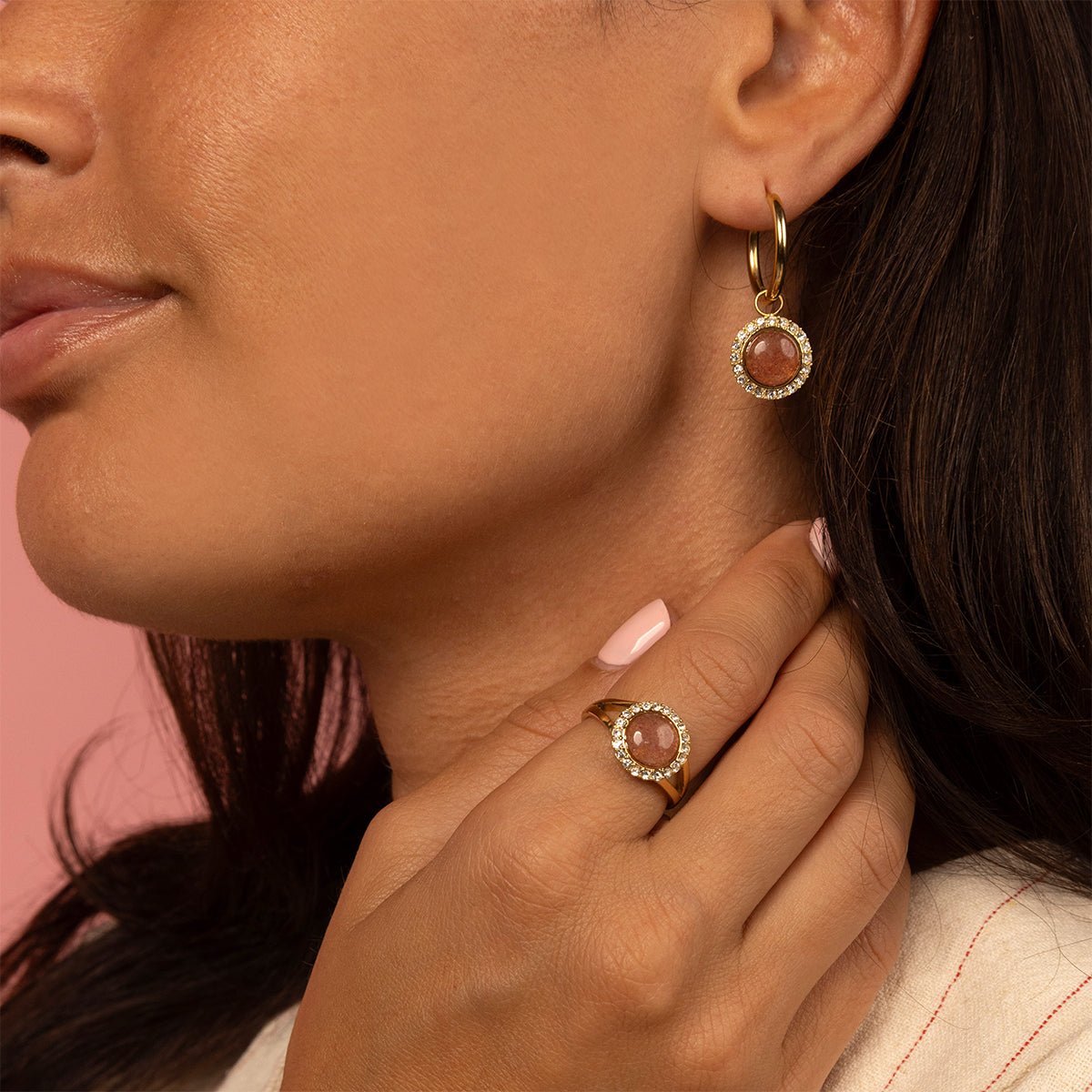 Berry Quartz Oorbellen – Goudkleurig & Glamorous - My Bendel
