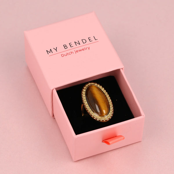 Bold ring with tiger's eye