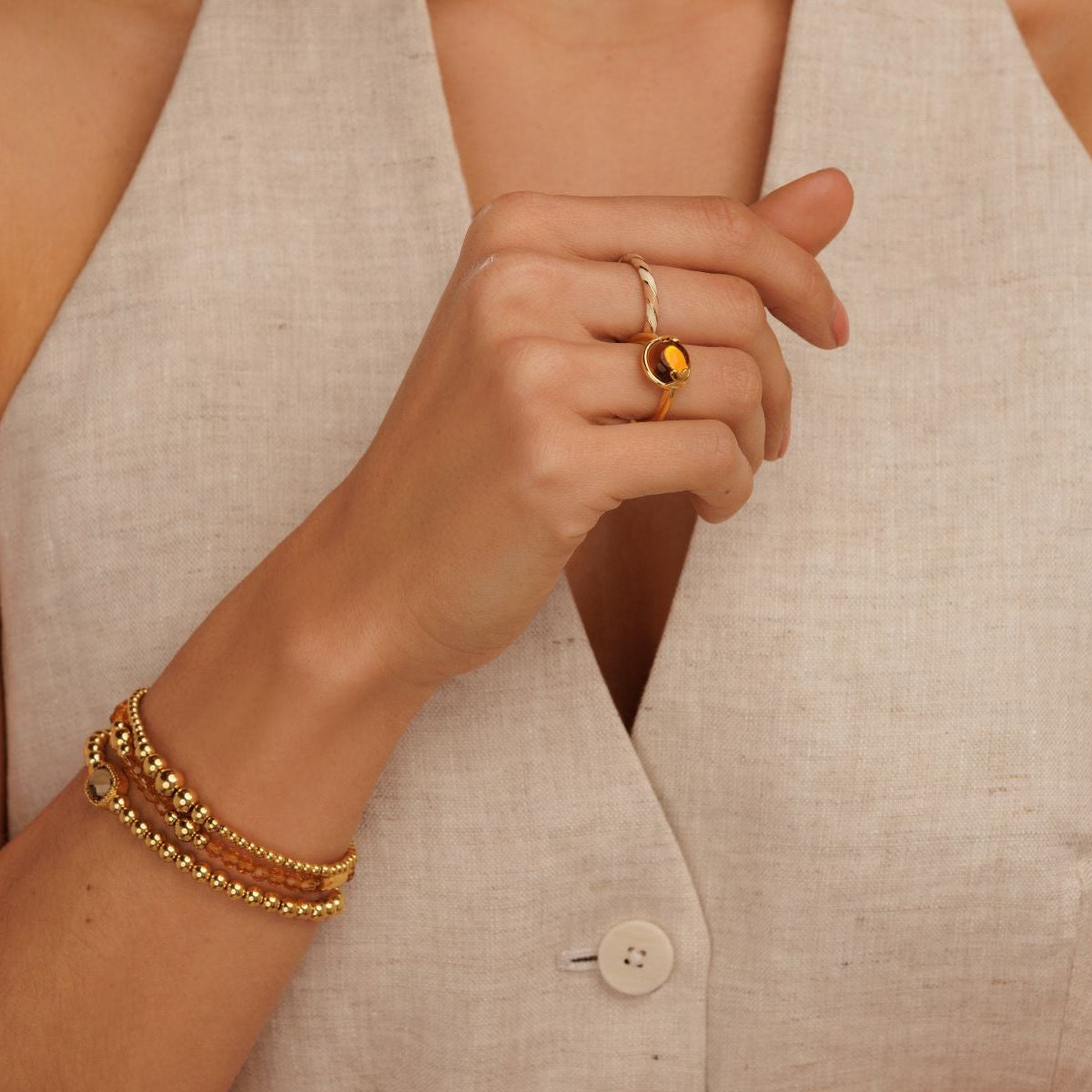 Gouden Epoxy Ring met Streepjes - Beige & Bruin