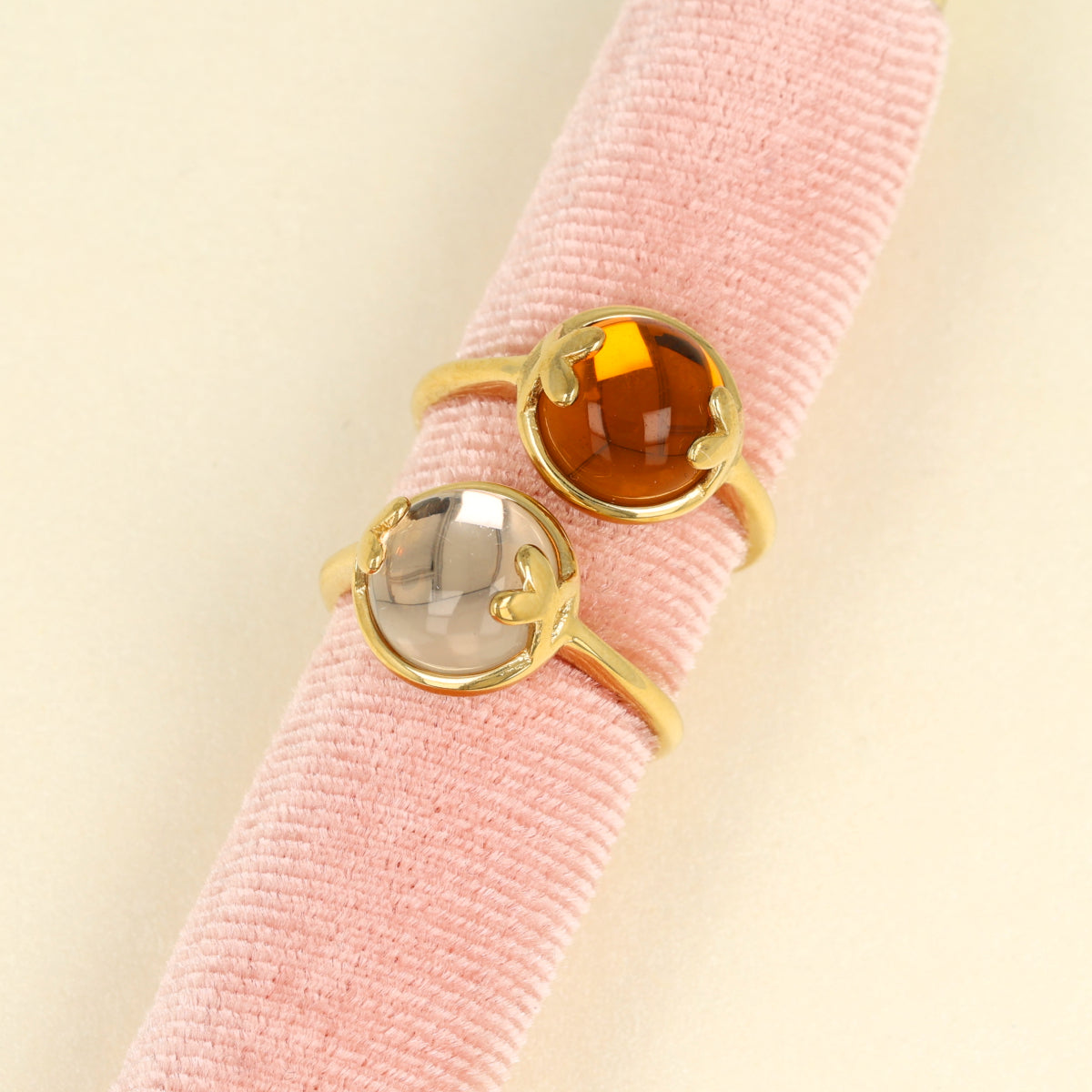 Ring with Heart Detail and Round Glass Stone • Champagne