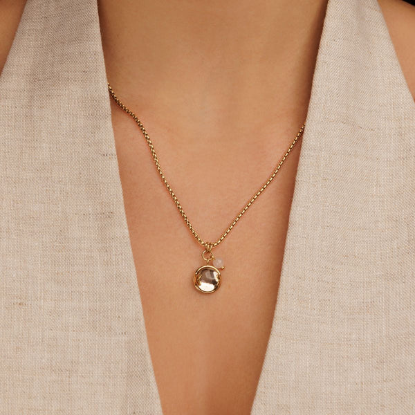 Goldene Gliederkette mit runden Anhängern - Champagner Kristallglas & Rosenquarz