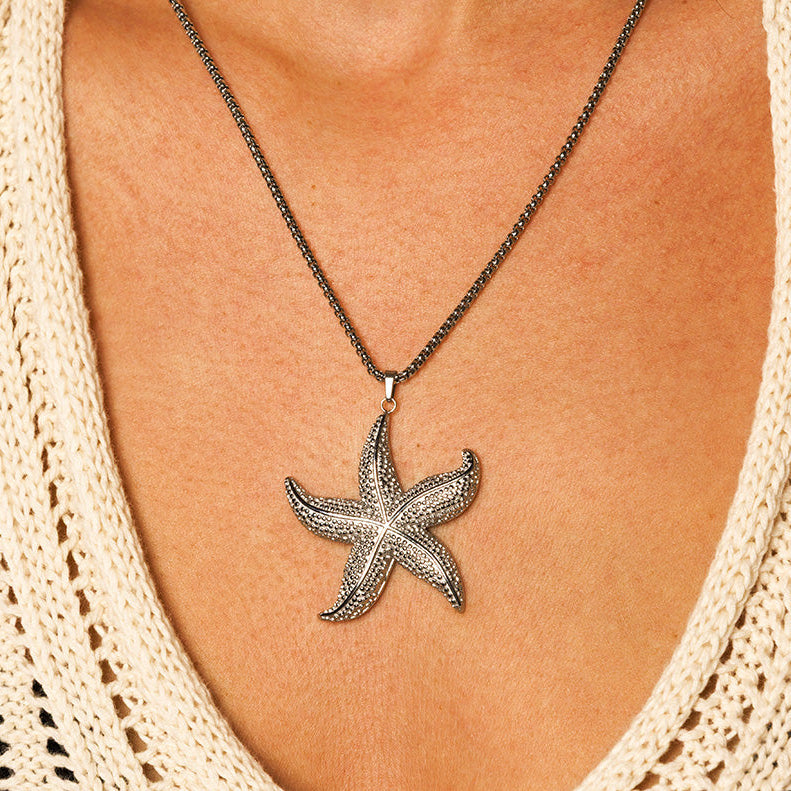 Lange silberne Kette mit Seestern-Anhänger