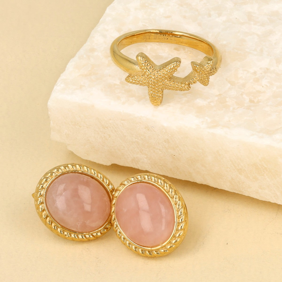 Gold ring - two gold starfish - summery look