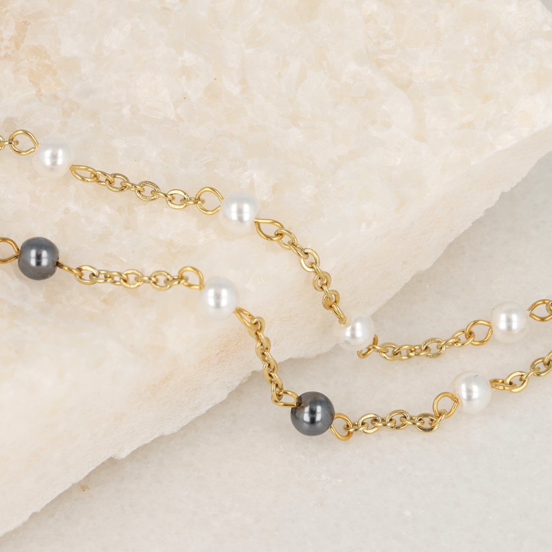 Gouden Schakelketting met Zwarte & Witte Parels