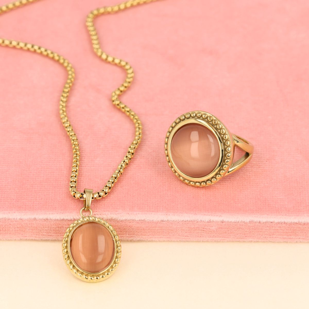 Set vintage goud met Pink Moonstone - Ketting & Ring