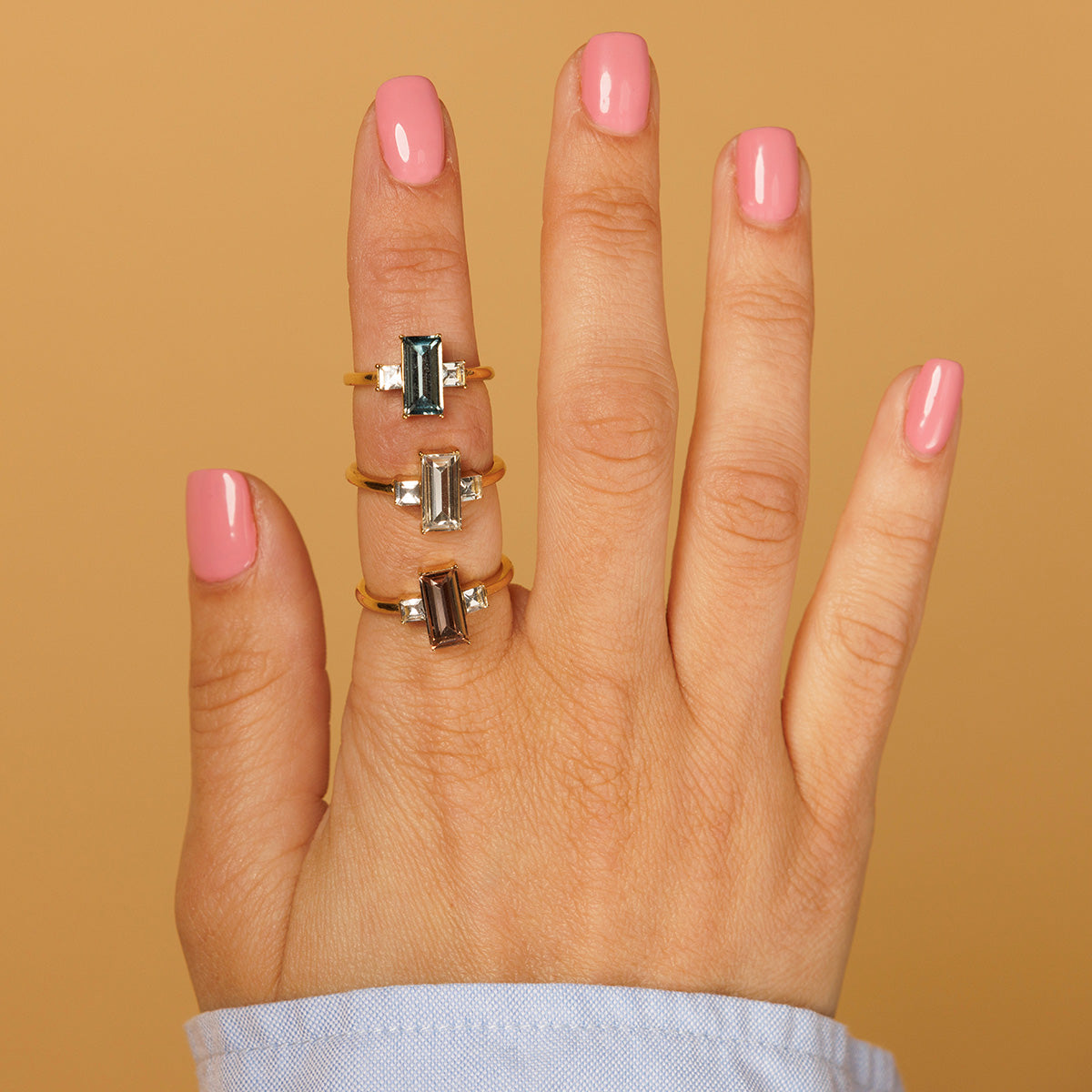 Gouden ring - grote roze steen - fijne zirkonia stenen