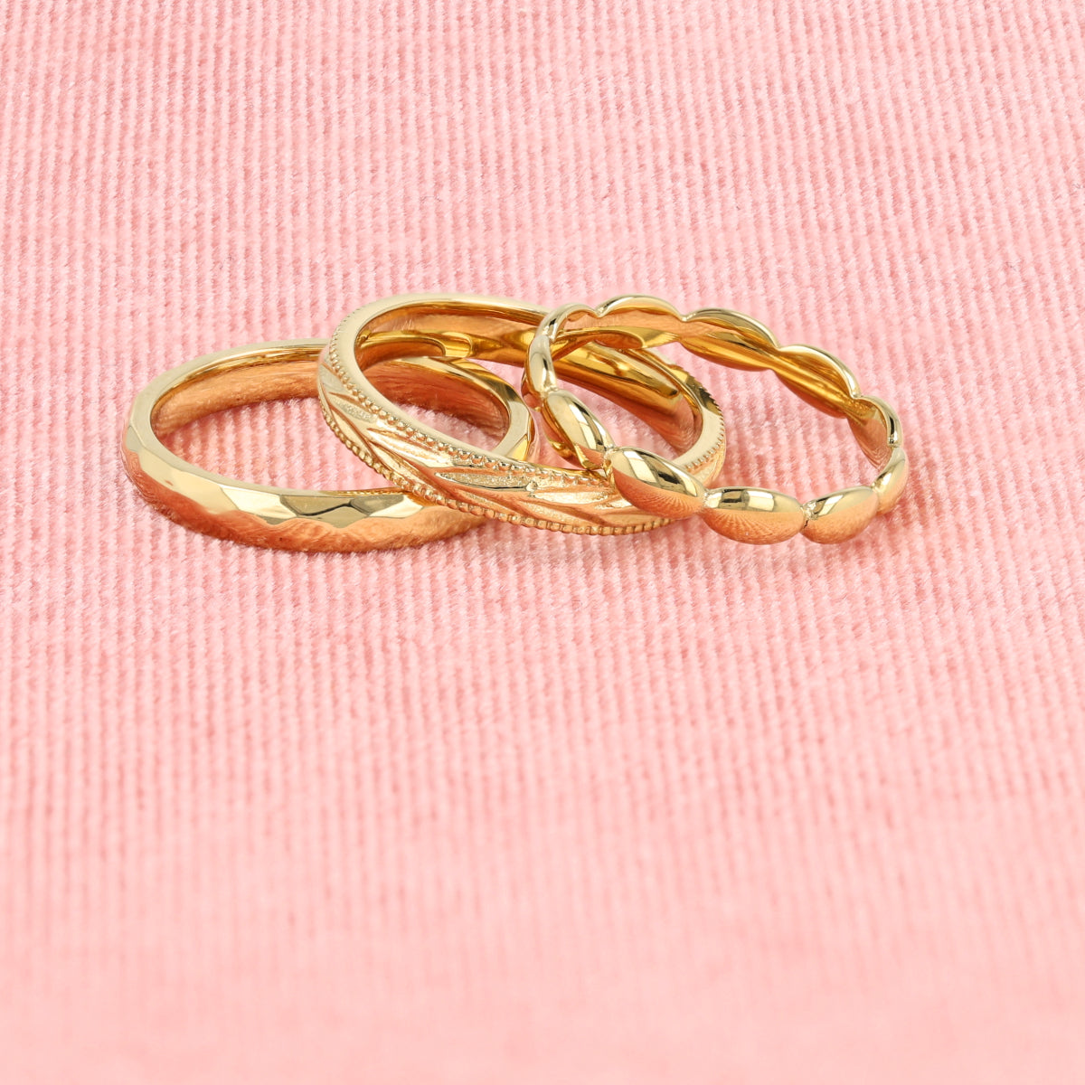 Gouden ring met bladmotief - 3,5 mm - verkleurt niet