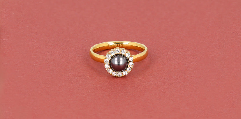 Ringe mit Perlen