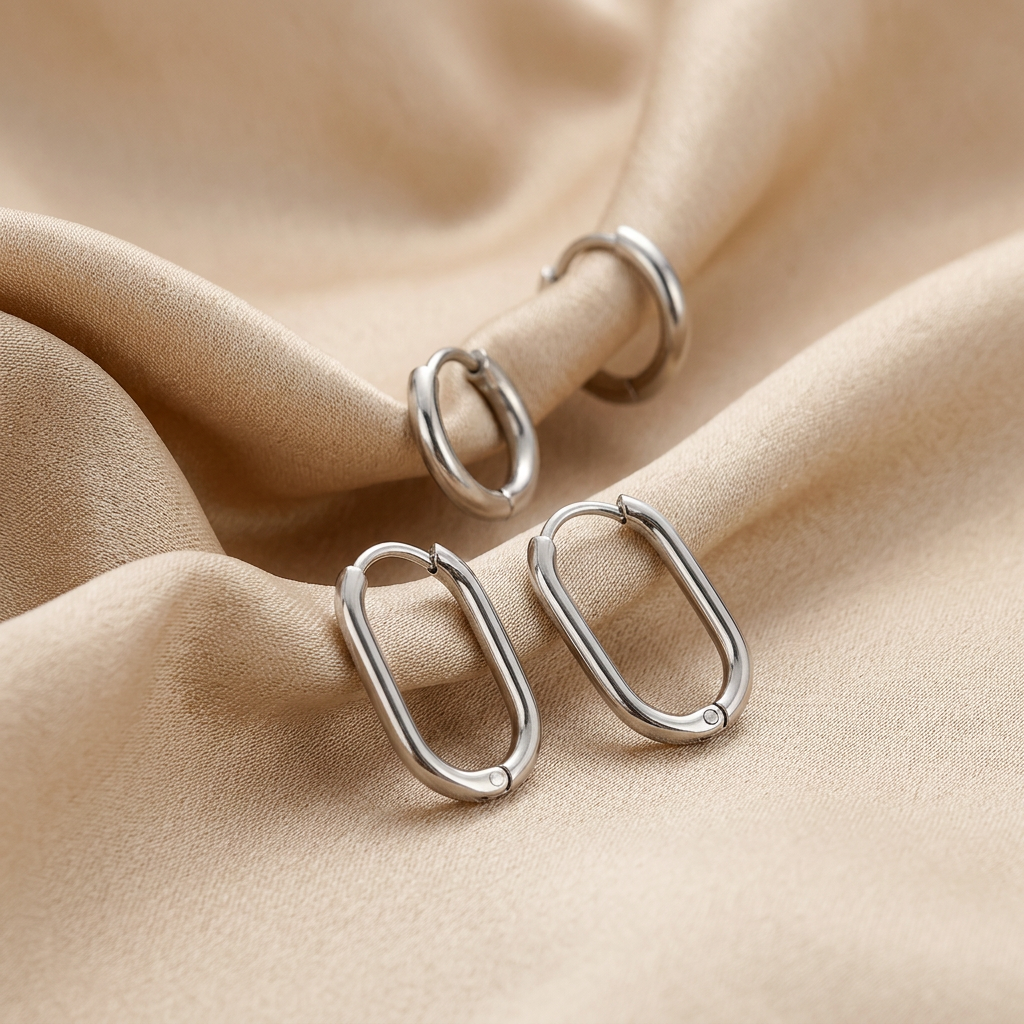 Zilveren oorringen set