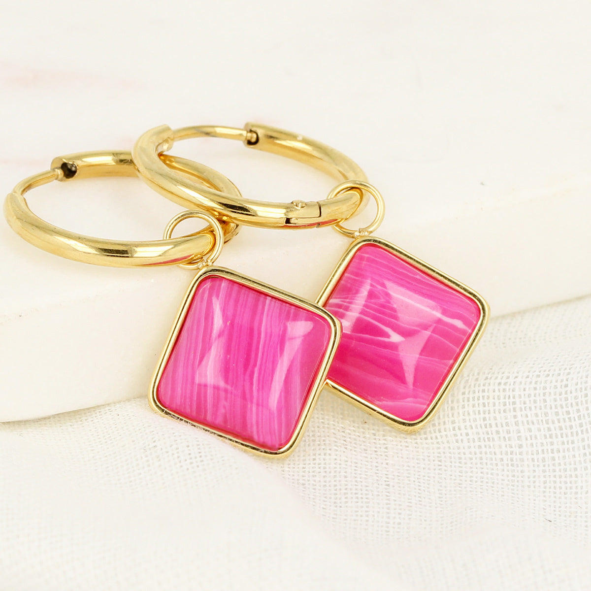 Golden Salmiak Earring with Rose Stripe Agate Hanger