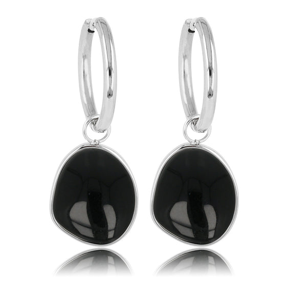Onyx Elegantie: Zilveren Oorbellen met Stijlvolle Hanger