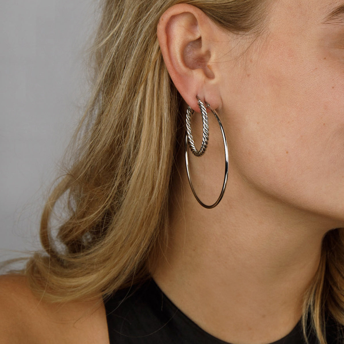 Elegant Silver Twisted Earrings 35x3 mm