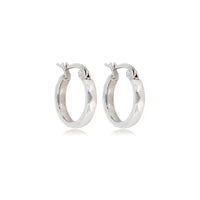 Facet-cut Silver Earrings 16x3mm Elegance