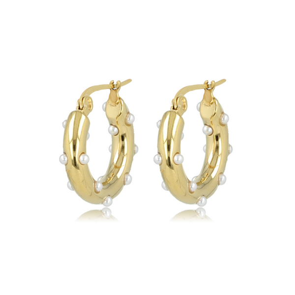 Elegante gouden oorring met stralende parels