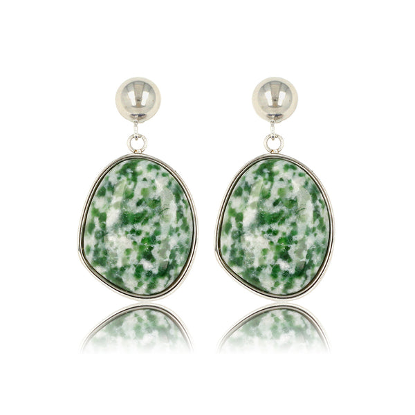 Verfijnde Zilveren Oorbel met Green Spotted Jade