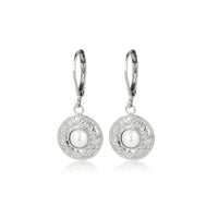 Elegante silberne Ohrringe mit Perlmutt