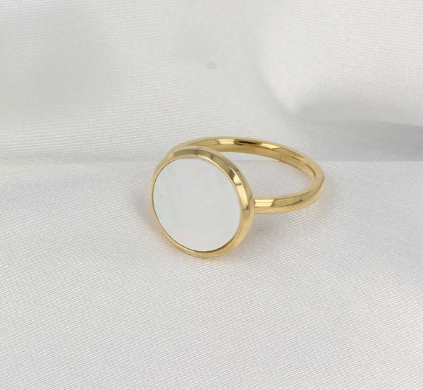 Gouden ring - ronde Pearlshell - zilverachtige gloed