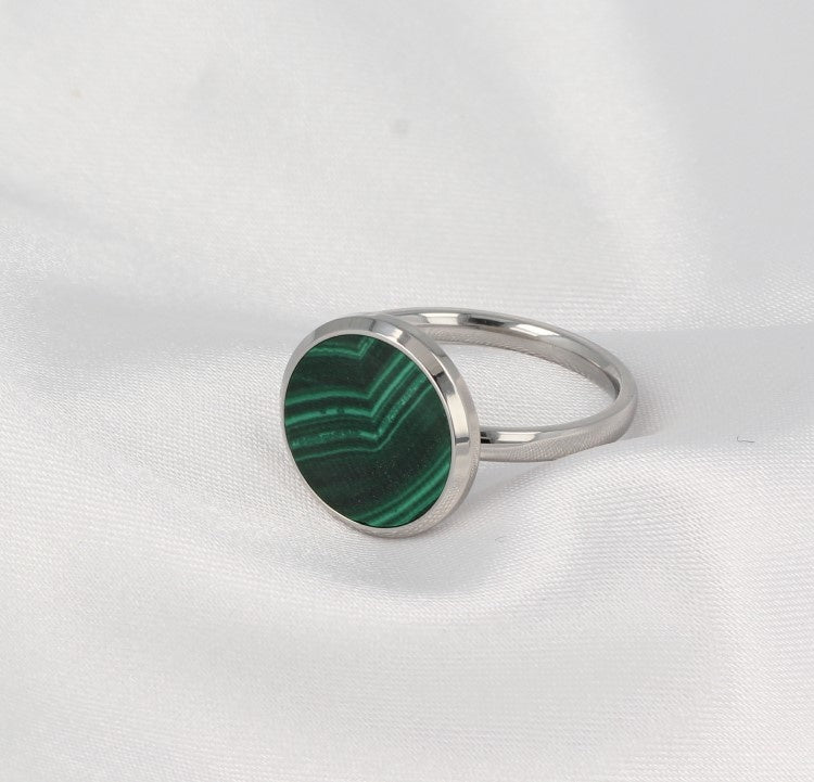 Zilveren ring met Malachite - unieke groene steen