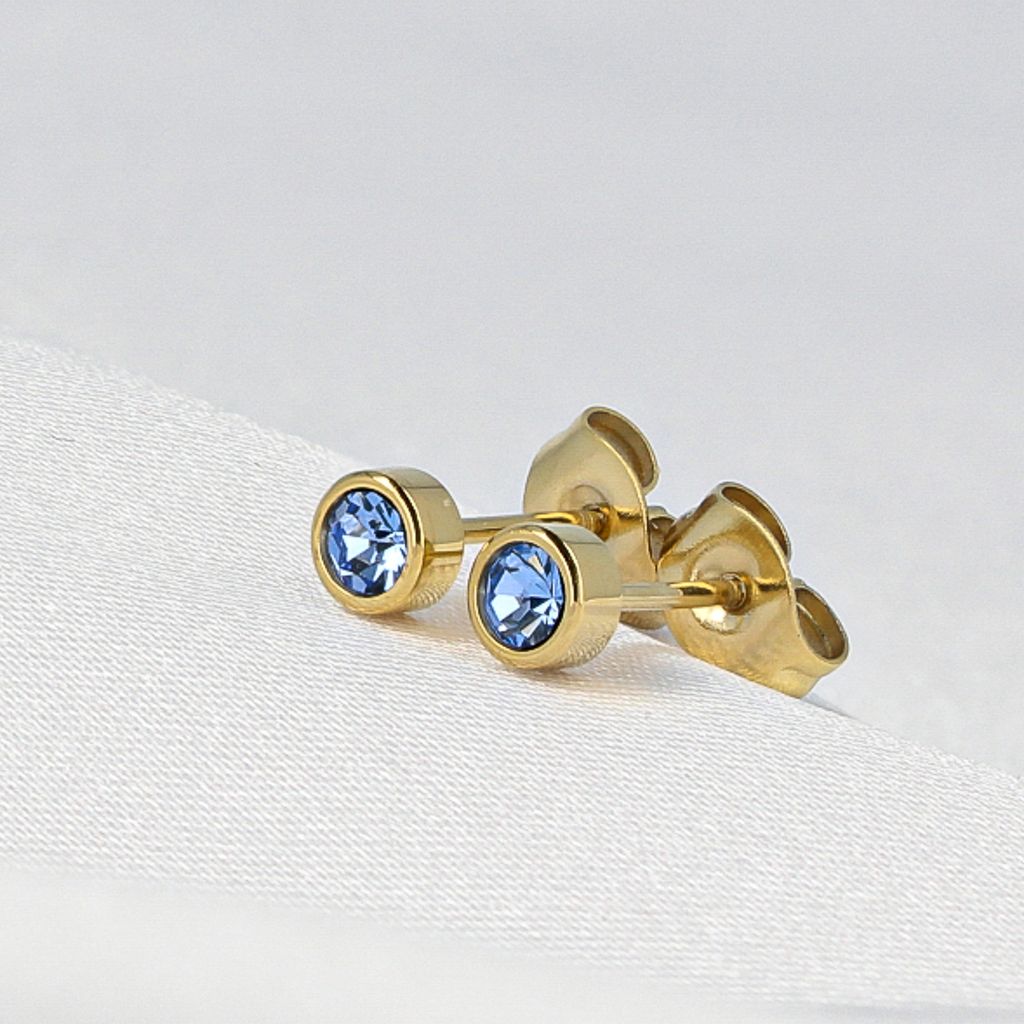 Radiant Gold Earring with Sapphire Zirconia 4mm