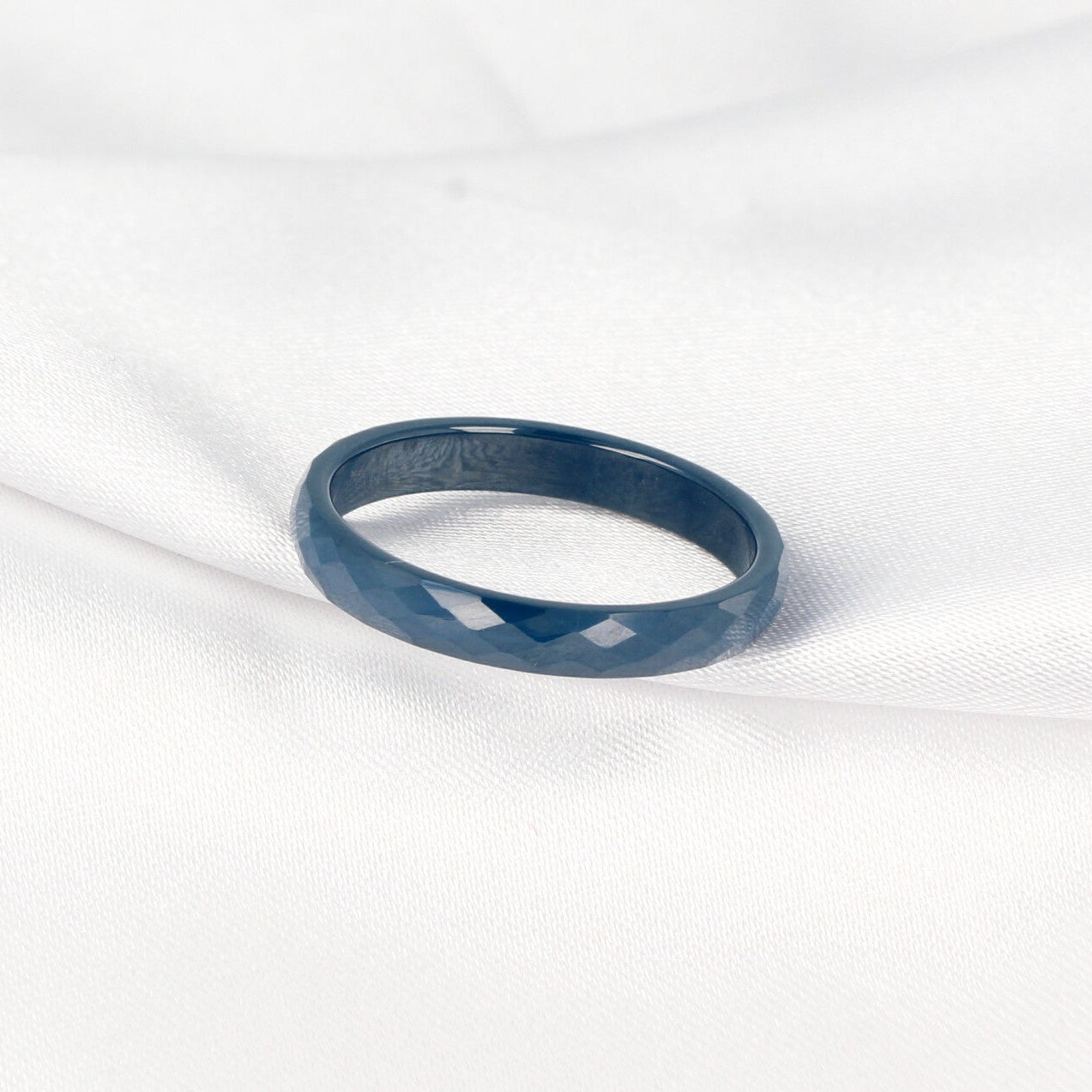 Keramieken ring donkerblauw - facet geslepen - 3mm - My Bendel