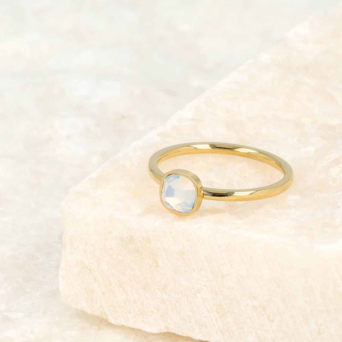 Gouden aanschuifring - Vierkante quartz glassteen - My Bendel