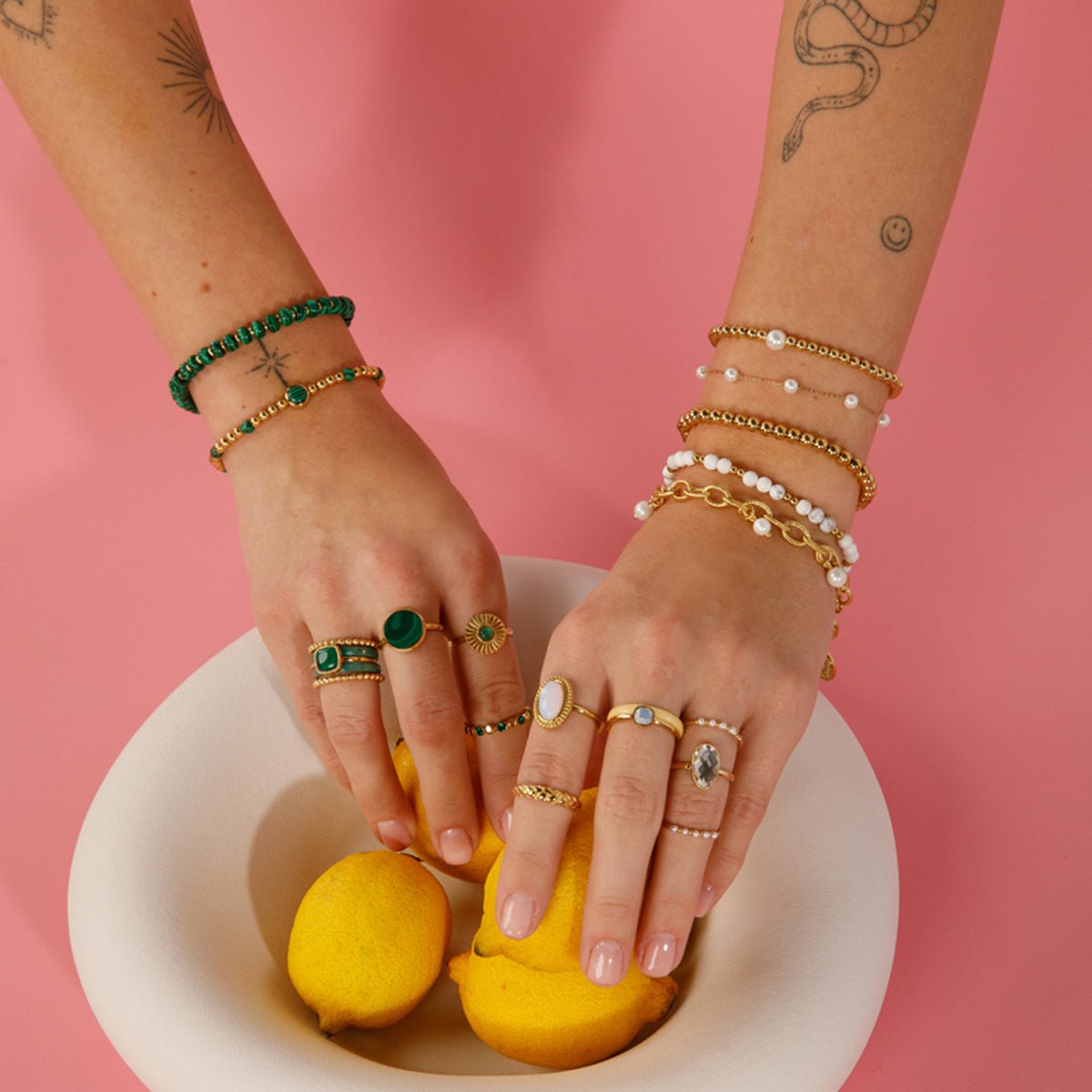 Gouden Armband met Witte Parel Schakels - My Bendel