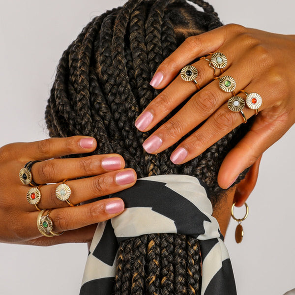 Gouden ring met zonnetje - Onyx edelsteen - Innerlijke kracht - My Bendel