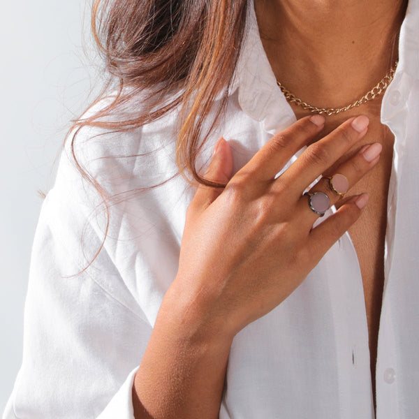 Gouden ring - Ronde roze Rhodonite edelsteen - Modern design - My Bendel