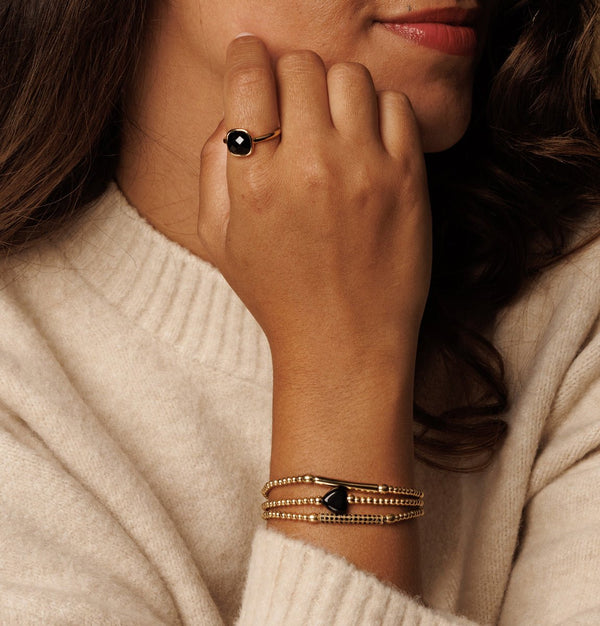 Gouden ring - Zwarte facet kristal glassteen - My Bendel