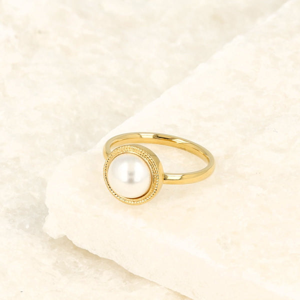 Gouden vintage ring - Witte parel - Tijdloze elegantie - My Bendel
