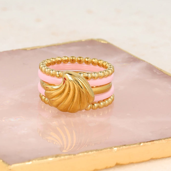 We nemen bijna afscheid van de zomer: onze nieuwe collectie komt er binnenkort aan! ⁠
⁠
Voor nu genieten we nog even van de zomerse sieraden 🥰⁠
⁠
⁠
#mybendel #jewelry #sieraden #zomersesieraden #goudensieraden #schelpensieraden #nieuwecollectie #comingsoon⁠