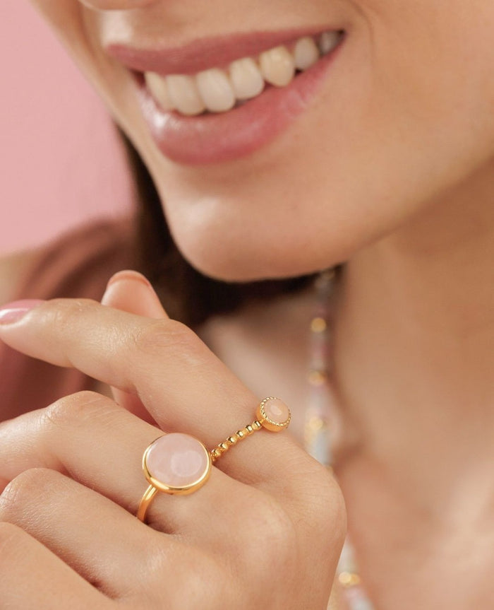 Rose Quartz is de edelsteen van de liefde. Heb jij onze nieuwste collectie al gezien? ⁠
.⁠
.⁠
.⁠
#Mybendel #sieraden #jewelry #gemstones #rosequart
