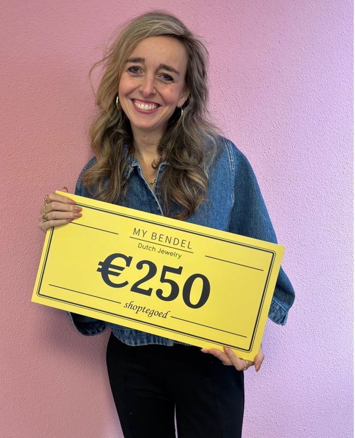 🎉 Deze week hebben we iets supergaafs! Bestel deze week en maak kans op €250 shoptegoed bij My Bendel.⁠
Mis deze kans niet om jezelf (of iemand anders) te verwennen met iets moois! ✨⁠
⁠
*Winnaar wordt deze maand bekend gemaakt via onze socials.⁠
.⁠
.⁠
.⁠
#MyBendel #giveaway #sieraden #jewellery #edelstenen #korting #jewelrydesign  #winactie