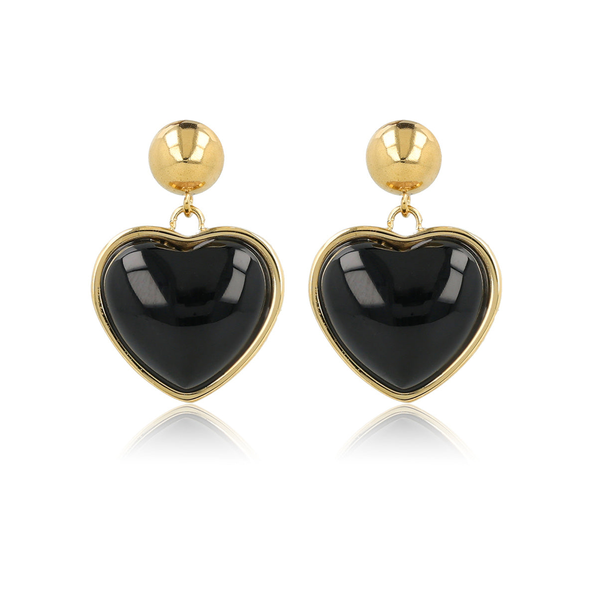 Heart-shaped Gold Stud Earrings with Onyx Touch