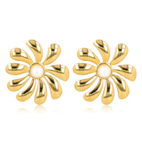 Radiant Golden Flower Earring with Pearl