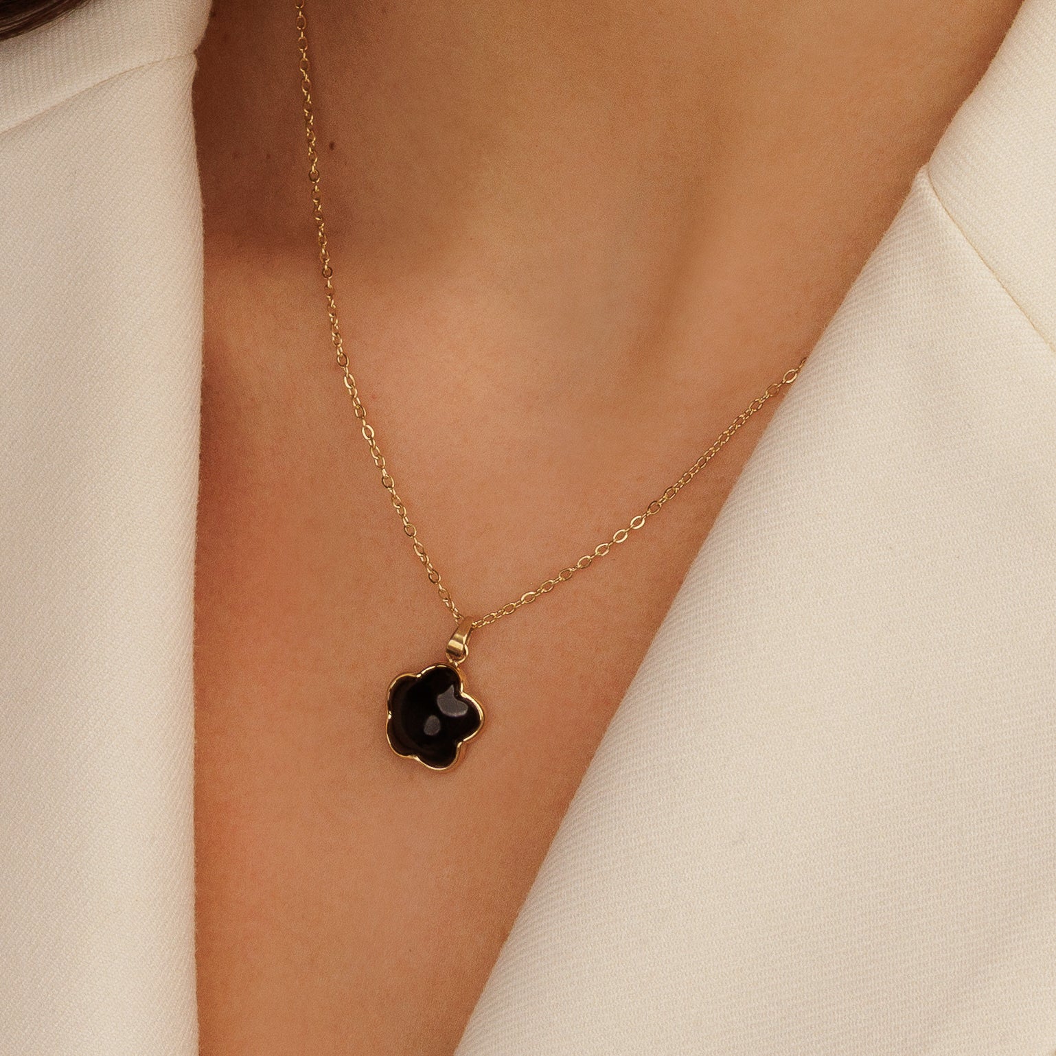 Ketting met Bloem Hanger • Onyx