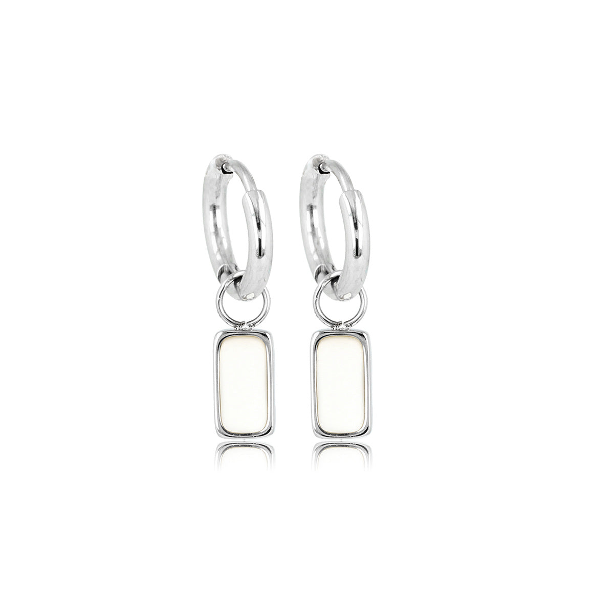 Elegante Ronde Stalen Oorring met White Aventurine Hanger
