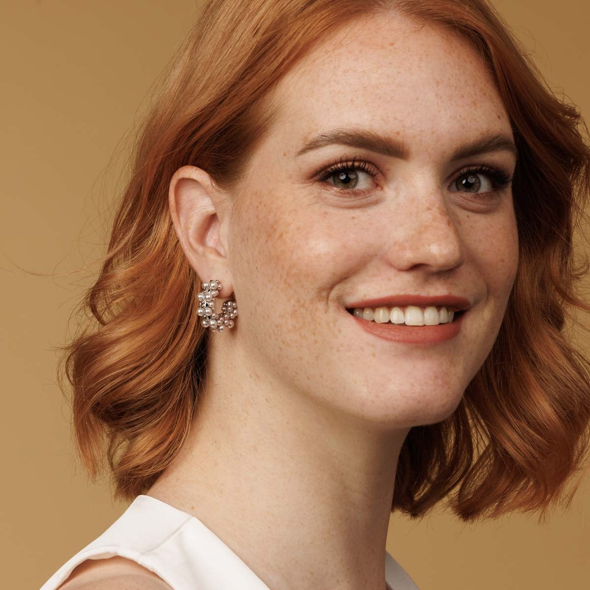 Elegante Zilveren Oorbellen met Parelglans 23mm