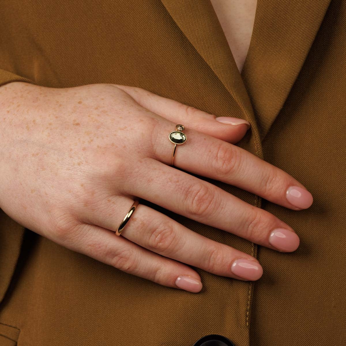 Gold extension ring - green and crystal glass stone