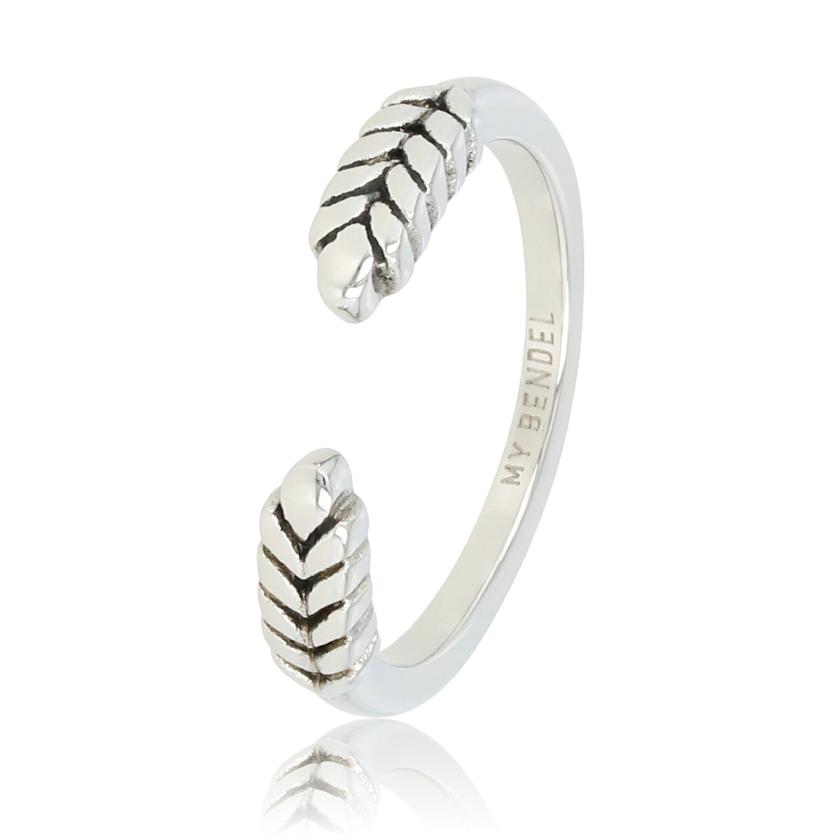 Open ring with leaf pattern - Does not discolor - 3.5 mm wide